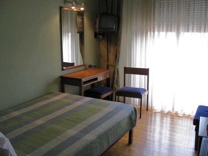 Alexandros Hotel 3*